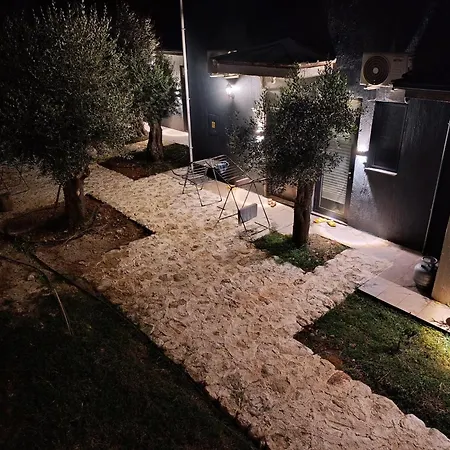 Aze's Garden * Κας
